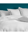 Drap plat jacquard de satin Grand hôtel chez Olyrêve Literie